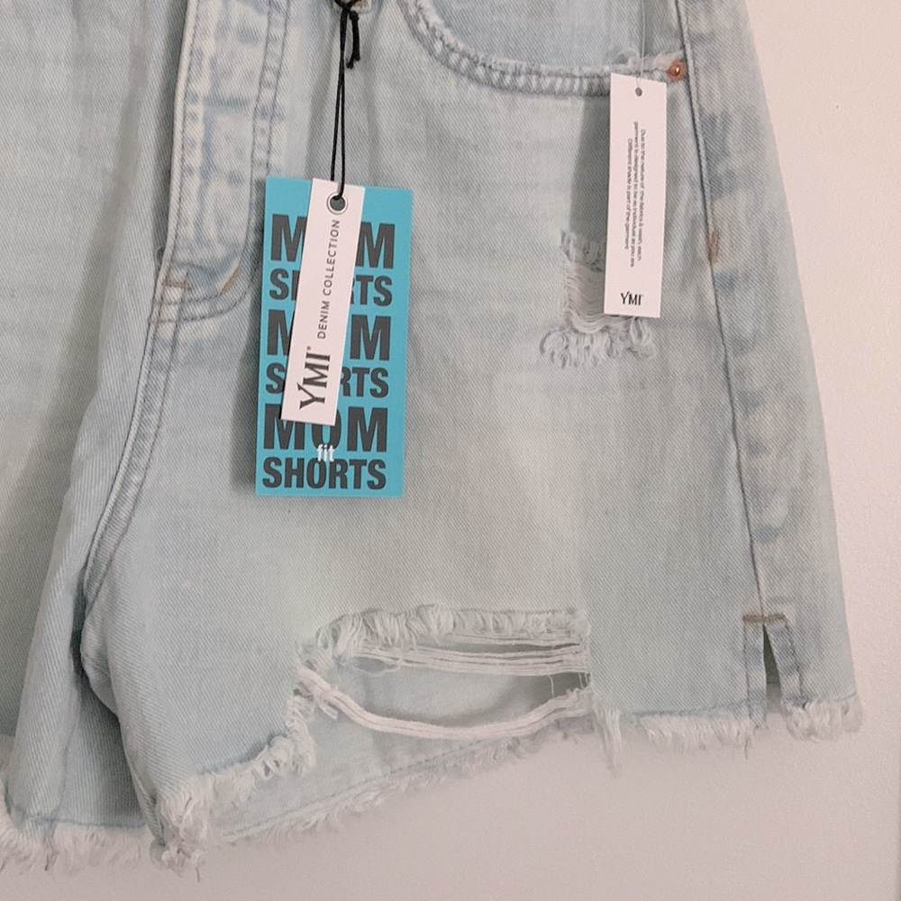 NWT Mom Fit Distressed Denim Jean Shorts Size 7/28 - Picture 4 of 10